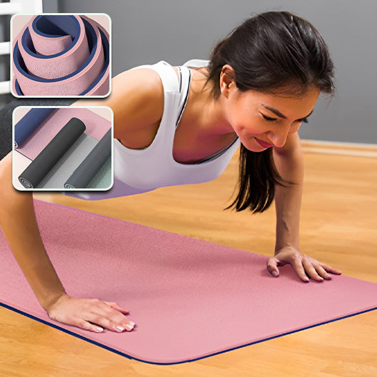 Femme fait exercice tapis