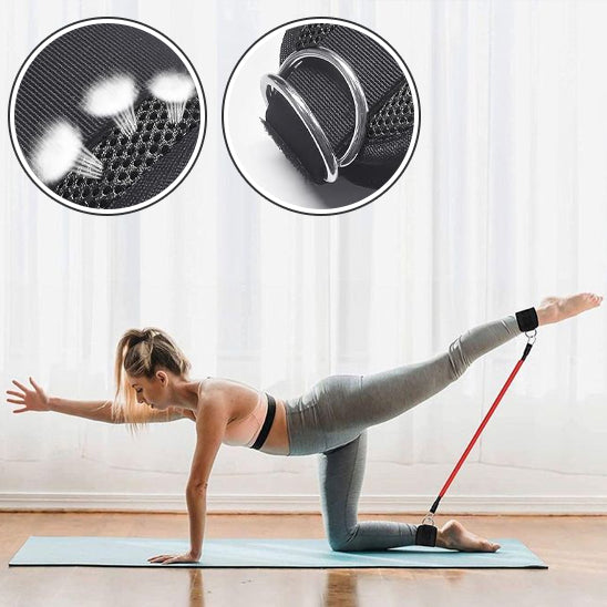 femme a genoux montre comment attache  peut respire