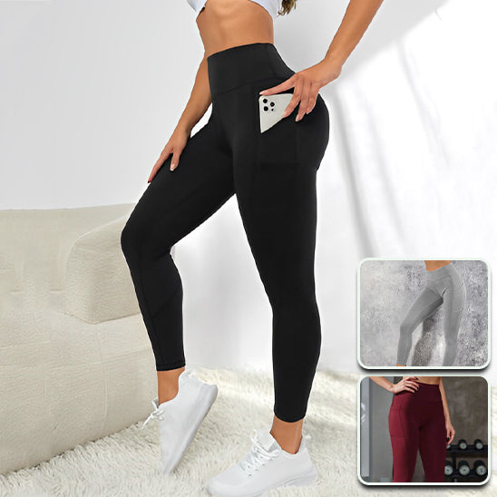 trois femme montre les couleur et utilite des poche